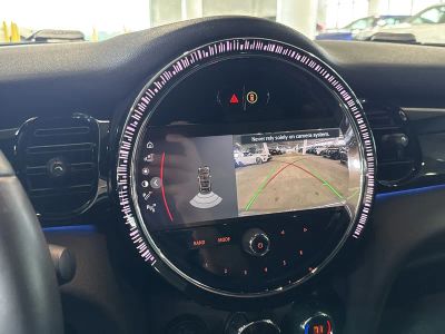 2023 MINI Cooper — photo 18 view