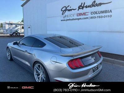 2021 Ford Mustang - Photo 3