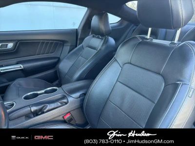 2021 Ford Mustang - Photo 10