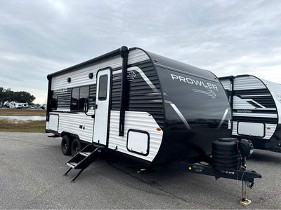 2026 Heartland Prowler — front three-quarter view