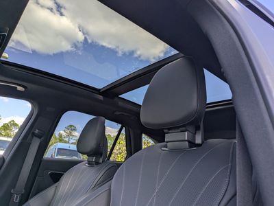 2026 Mercedes-Benz GLC - Photo 11