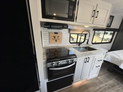 2025 KZ Venture 200VRB - Photo 27