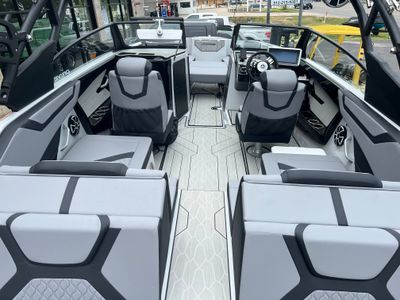 2024 Yamaha 222XD - Photo 8