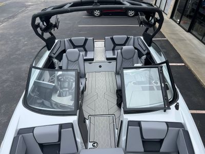2024 Yamaha 222XD - Photo 11