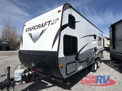 2018 Starcraft Launch — rear three-quarter view