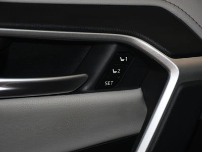 2023 Toyota RAV4 - Photo 11