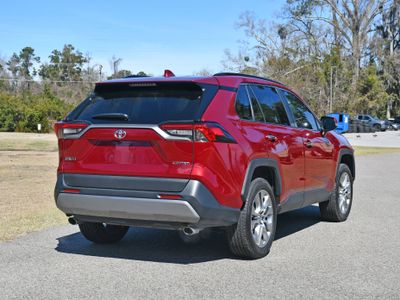 2023 Toyota RAV4 - Photo 3