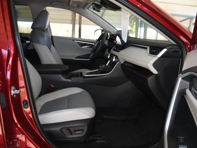 2023 Toyota RAV4 - Photo 22