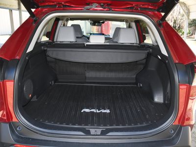 2023 Toyota RAV4 - Photo 18