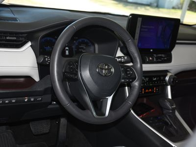 2023 Toyota RAV4 - Photo 8