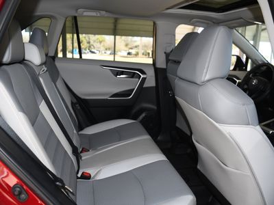 2023 Toyota RAV4 - Photo 19