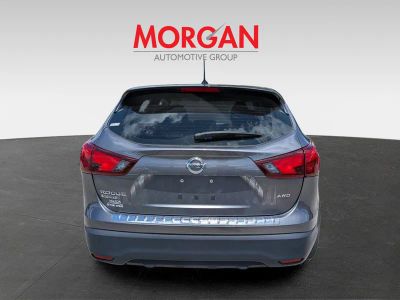2018 Nissan Rogue Sport — detail view