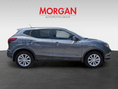 2018 Nissan Rogue Sport — rear three-quarter view