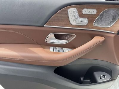 2026 Mercedes-Benz GLE — photo 17 view