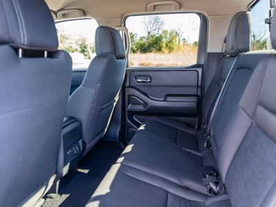 2024 Nissan Frontier - Photo 15