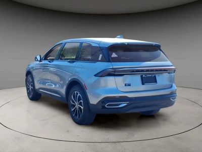 2026 Lincoln Nautilus — rear three-quarter view