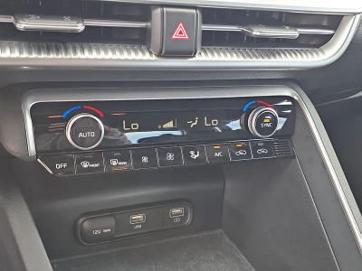 2023 Kia K5 — photo 24 view