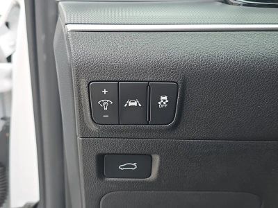 2023 Kia K5 — photo 27 view