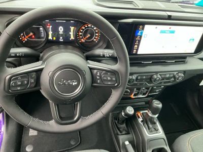 2026 Jeep Gladiator - Photo 15