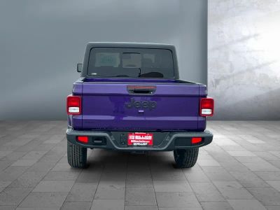 2026 Jeep Gladiator - Photo 5