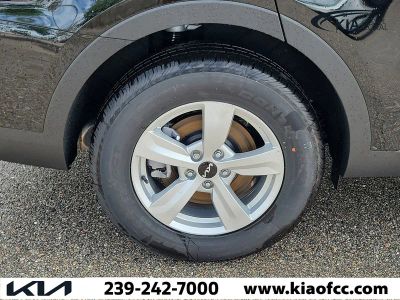 2026 Kia Sorento — photo 9 view