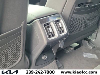 2026 Kia Sorento — photo 12 view