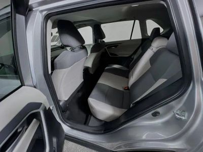 2025 Toyota RAV4 — photo 26 view