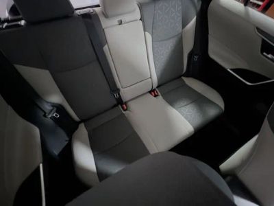 2025 Toyota RAV4 — photo 30 view