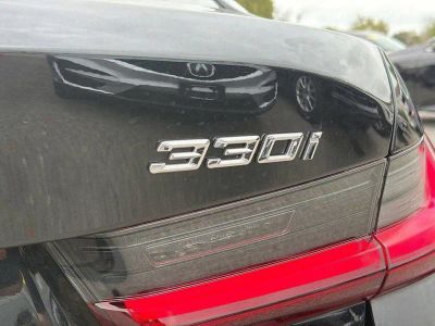 2025 BMW 3 Series — photo 10 view