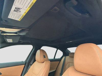 2025 BMW 3 Series — photo 25 view