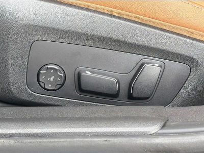 2025 BMW 3 Series — photo 23 view