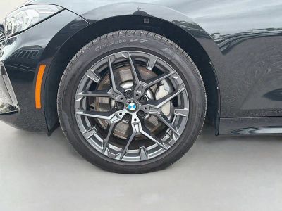2025 BMW 3 Series — photo 40 view