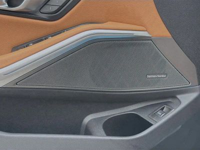 2025 BMW 3 Series — photo 22 view