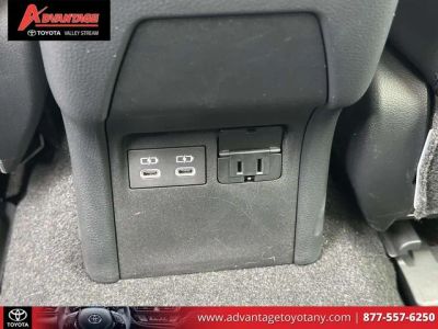 2024 Toyota Prius Prime - Photo 15