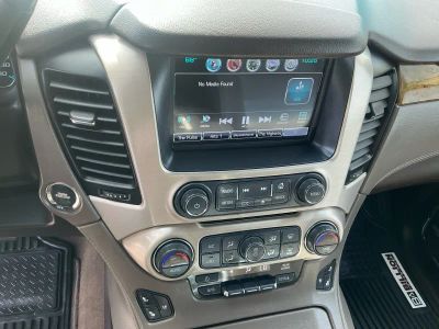 2017 GMC Yukon XL — photo 11 view