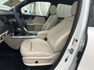 2026 Mercedes-Benz GLB — photo 52 view