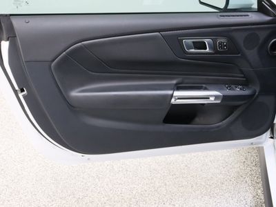 2024 Ford Mustang RWD - Photo 13