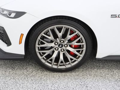 2024 Ford Mustang RWD - Photo 12