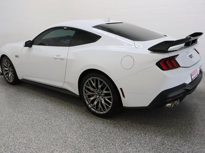2024 Ford Mustang RWD - Photo 10
