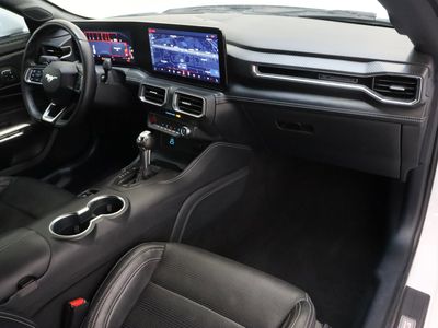 2024 Ford Mustang RWD - Photo 31