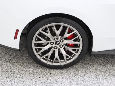 2024 Ford Mustang RWD - Photo 6