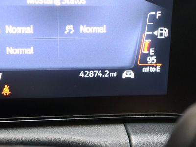 2024 Ford Mustang RWD - Photo 35
