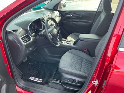 2024 Chevrolet Equinox — photo 9 view