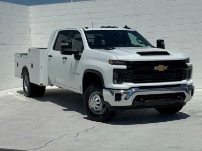 2026 Chevrolet Silverado 3500 HD Chassis Cab - Photo 2