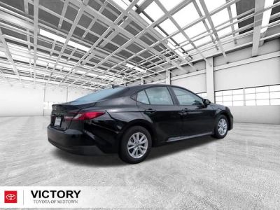 2026 Toyota Camry - Photo 3