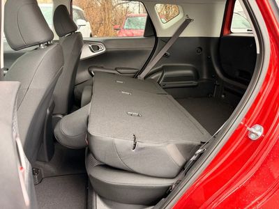 2025 Kia Soul LX - Photo 31
