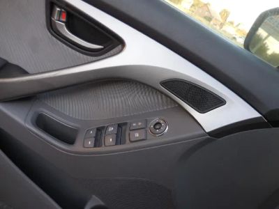 2013 Hyundai Elantra - Photo 22