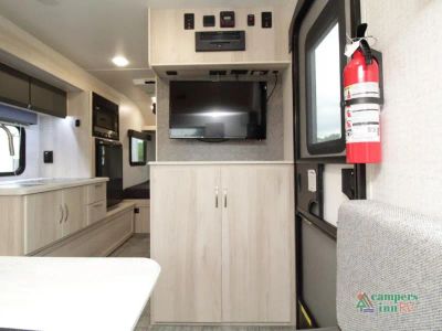 2022 Winnebago Hike — photo 20 view