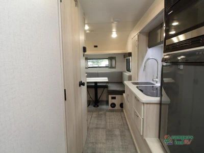 2022 Winnebago Hike — photo 7 view
