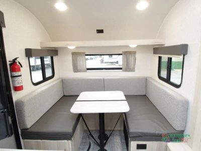 2022 Winnebago Hike — photo 19 view